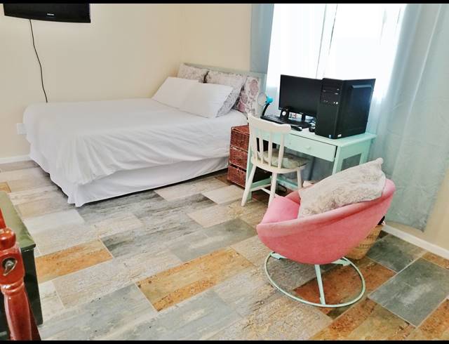 1 BEDROOM APARTMENT FOR SALE IN MUIZENBERG